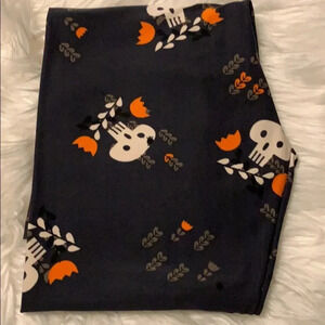 New! Women’s Lularoe Halloween skull ☠️ leggings OS